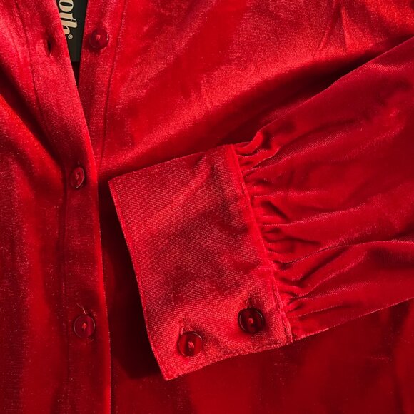 ModCloth Be Buzzworthy Velvet Button-Up Top - Picture 8 of 9